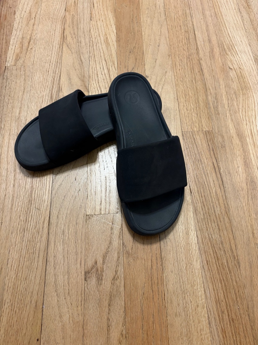 Women’s Black Slide Sandals - Casual Comfort